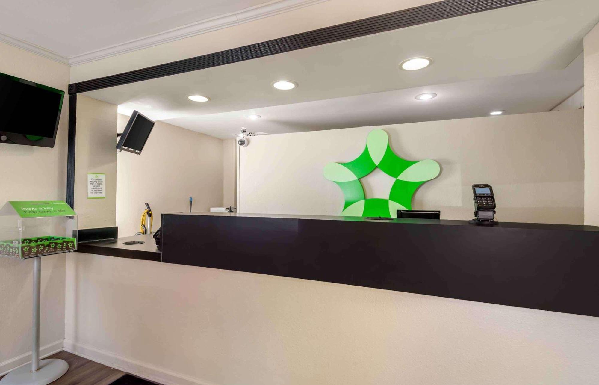 Extended Stay America Select Suites - Charlotte - Tyvola Rd - Executive Park Ngoại thất bức ảnh