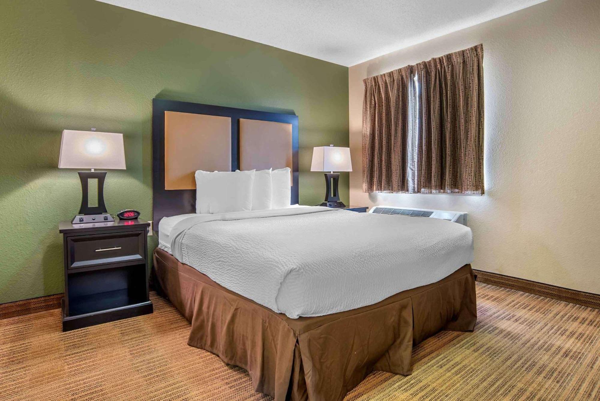 Extended Stay America Select Suites - Charlotte - Tyvola Rd - Executive Park Ngoại thất bức ảnh