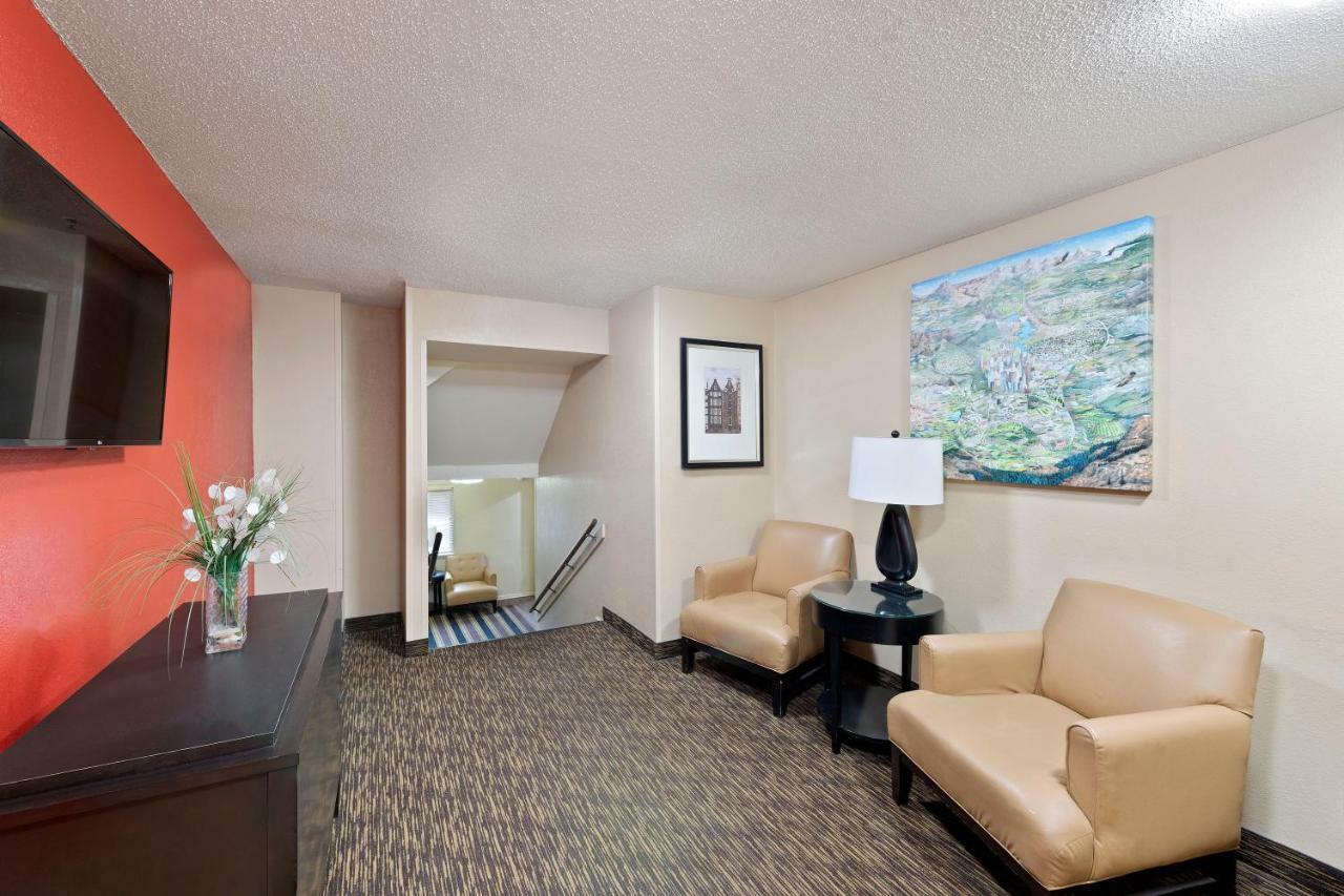 Extended Stay America Select Suites - Charlotte - Tyvola Rd - Executive Park Ngoại thất bức ảnh
